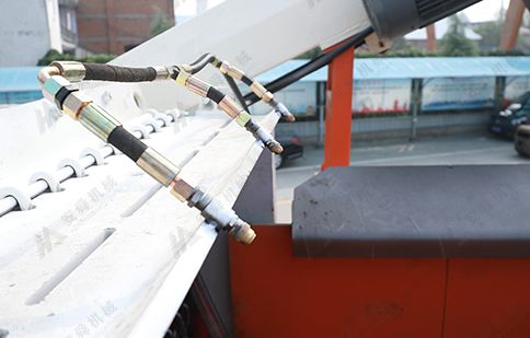 Control remoto inalámbrico para un solo operador: carga y movimiento autónomos